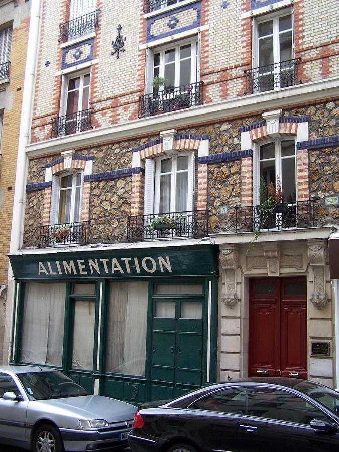 Petite Maison Avec Cour Dans Les Beaux Quartiers-Vous Faites Le Menage- Very Good Prices For T-H-E Location But You Have To Clea-N Th-E Flat Leilighet Paris Eksteriør bilde