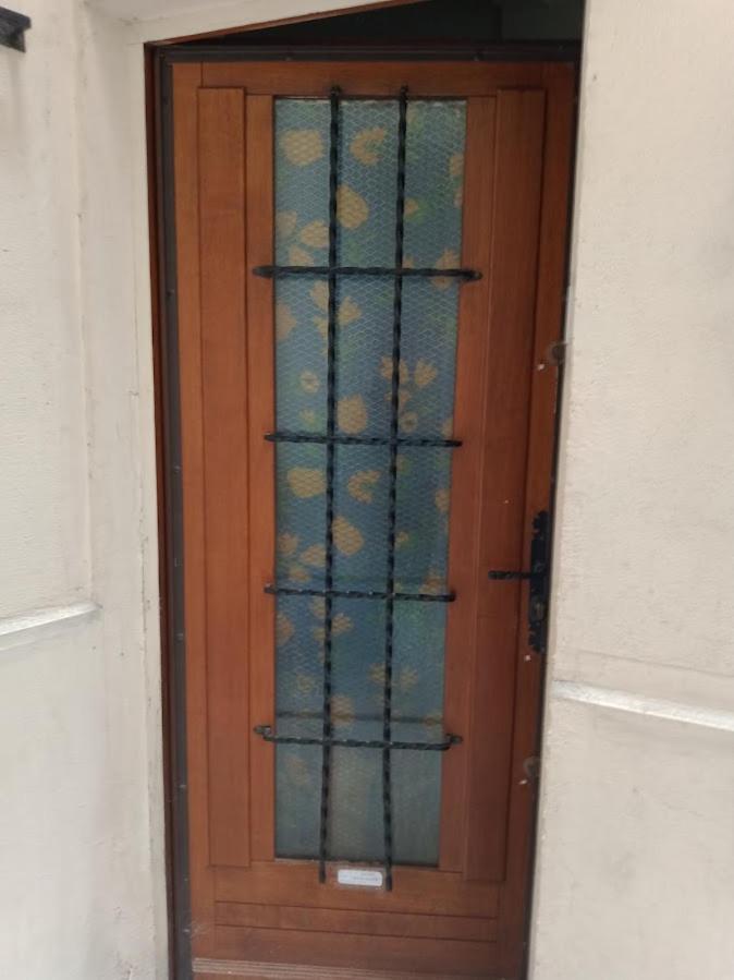 Petite Maison Avec Cour Dans Les Beaux Quartiers-Vous Faites Le Menage- Very Good Prices For T-H-E Location But You Have To Clea-N Th-E Flat Leilighet Paris Eksteriør bilde