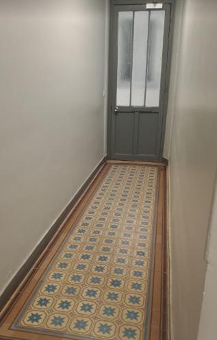 Petite Maison Avec Cour Dans Les Beaux Quartiers-Vous Faites Le Menage- Very Good Prices For T-H-E Location But You Have To Clea-N Th-E Flat Leilighet Paris Eksteriør bilde